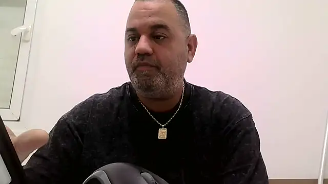 Snapshot of your_man85 chatting on January 2025 10:34:01 AM your man85 online show from January 2025 10:34:01 AM