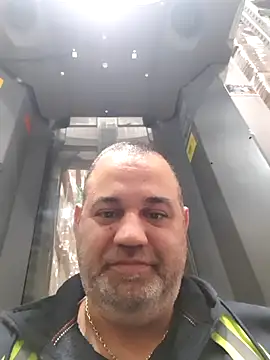 Snapshot of your_man85 chatting on March 2025 06:39:02 AM your man85 online show from March 2025 06:39:02 AM