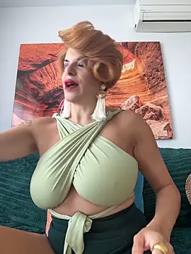 Snapshot of Selvaggia_official83 chatting on March 2026 11:05:02 AM Selvaggia official83 online show from March 2026 11:05:02 AM