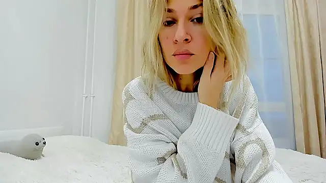 Snapshot of Mona_Cruz chatting on November 2025 04:44:02 AM Mona Cruz online show from November 2025 04:44:02 AM