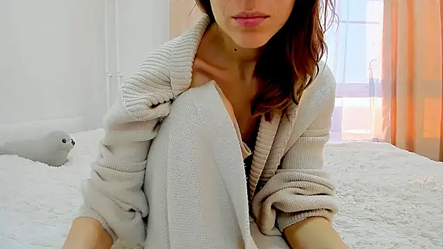 Mona Cruz online show from February 2026 05:12:01 AM