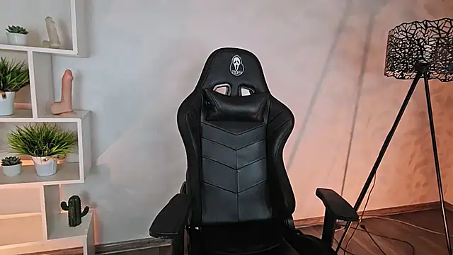 Only   Yours online show from March 2026 01:09:01 AM