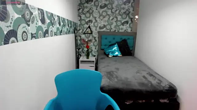 LiaCooper  online show from February 2025 05:55:02 PM
