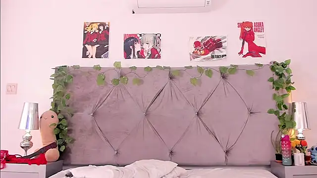 linasantoss online show from January 2025 06:20:02 PM