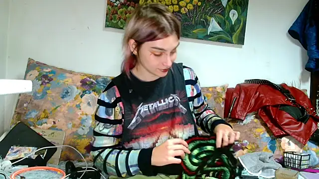 Sophie Bell online show from October 2025 06:53:01 PM