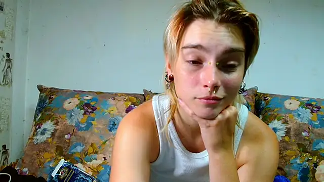 Sophie Bell online show from August 2026 10:52:02 PM