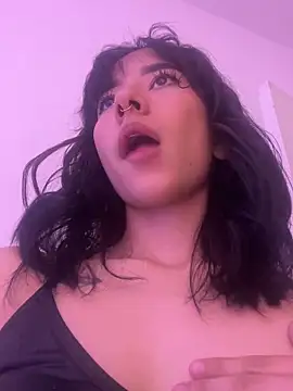 Snapshot of MelodyBliss chatting on November 2025 05:31:02 AM MelodyBliss online show from November 2025 05:31:02 AM