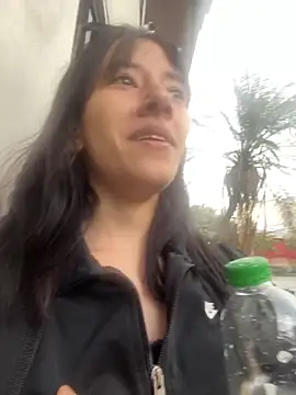 Snapshot of MelodyBliss chatting on November 2025 09:43:02 PM MelodyBliss online show from November 2025 09:43:02 PM