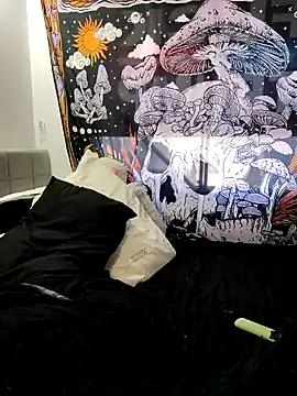 Trans Girl next door420 online show from February 2025 05:15:02 PM