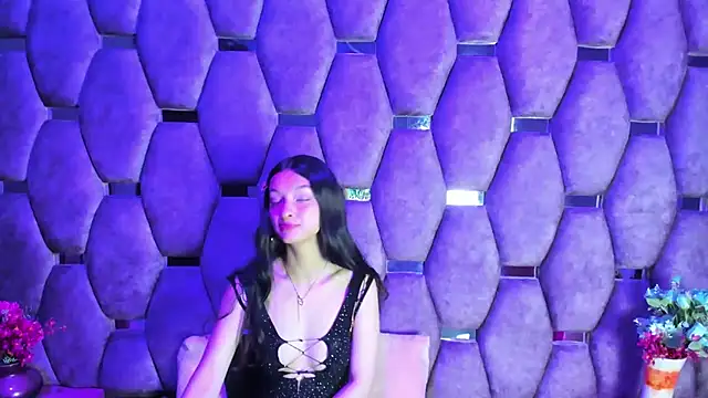 Snapshot of Aurora_18 chatting on January 2026 02:21:01 PM Aurora 18 online show from January 2026 02:21:01 PM