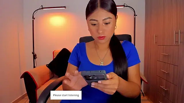 Snapshot of cloy_baby__ chatting on November 2025 10:14:02 AM cloy baby online show from November 2025 10:14:02 AM