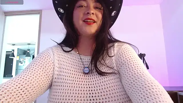 Snapshot of Layna_cold chatting on April 2026 05:10:02 PM Layna cold online show from April 2026 05:10:02 PM