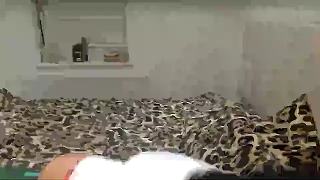 English Brooke online show from December 2025 12:40:01 AM