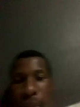 Snapshot of DManL chatting on November 2025 04:28:02 PM DManL online show from November 2025 04:28:02 PM