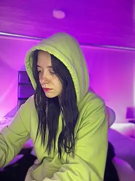 Isabella 21x online show from March 2026 01:06:02 PM