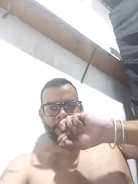 Snapshot of Daos69 chatting on October 2025 03:28:02 AM Daos69 online show from October 2025 03:28:02 AM