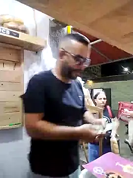 Snapshot of Daos69 chatting on February 2026 12:04:01 AM Daos69 online show from February 2026 12:04:01 AM