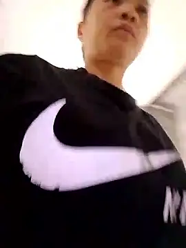 Aninyin22 online show from February 2026 01:06:01 AM