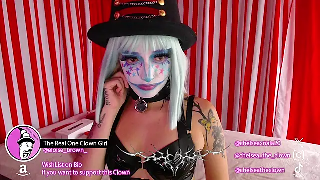 Snapshot of Eloise-brown chatting on June 2026 07:27:02 PM Eloise-brown online show from June 2026 07:27:02 PM