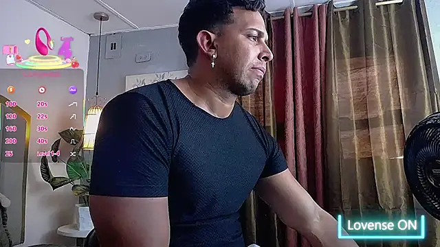 Snapshot of randy_paterman_ chatting on June 2026 07:13:02 PM randy paterman online show from June 2026 07:13:02 PM