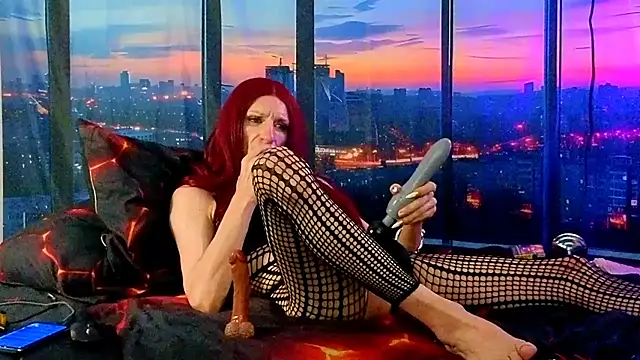 Snapshot of LuvNuk chatting on June 2026 07:07:02 PM LuvNuk online show from June 2026 07:07:02 PM