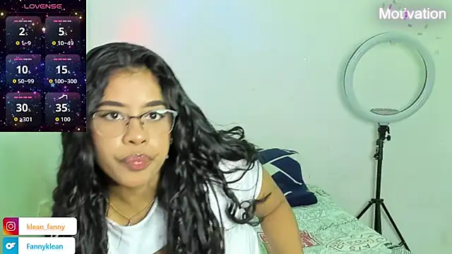 Fanny Klean online show from December 2025 03:44:02 AM