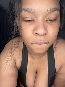 Snapshot of MissAriisback chatting on September 2025 04:56:01 AM MissAriisback online show from September 2025 04:56:01 AM