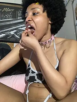 KimiAqua online show from February 2025 05:22:02 PM