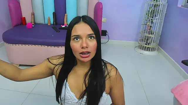 Snapshot of LYA_SWEETX chatting on January 2025 06:24:01 AM LYA SWEETX online show from January 2025 06:24:01 AM