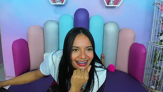 Snapshot of LYA_SWEETX chatting on January 2025 09:37:02 AM LYA SWEETX online show from January 2025 09:37:02 AM