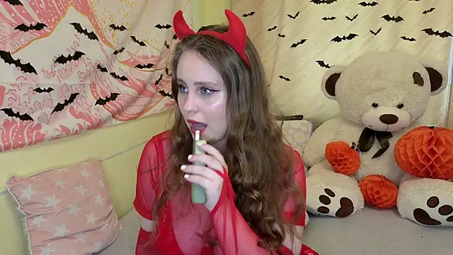 Sellya Houston online show from October 2025 09:10:01 AM