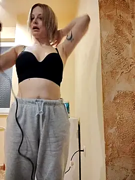 Snapshot of MySweetcum69 chatting on November 2025 03:23:01 PM MySweetcum69 online show from November 2025 03:23:01 PM