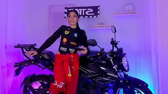 Snapshot of AmyPalmmer chatting on November 2025 12:18:02 PM AmyPalmmer online show from November 2025 12:18:02 PM