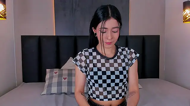 Snapshot of AmyPalmmer chatting on December 2025 11:48:01 AM AmyPalmmer online show from December 2025 11:48:01 AM