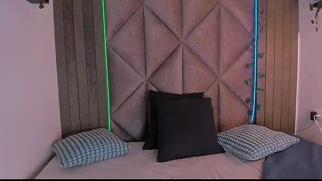 Snapshot of AmyPalmmer chatting on December 2025 11:52:02 AM AmyPalmmer online show from December 2025 11:52:02 AM