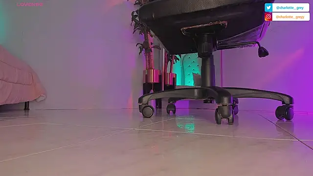 charlotte  grey online show from September 2025 08:21:02 PM