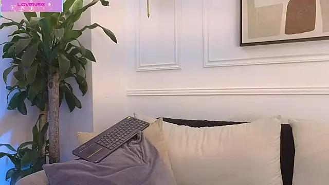 Mia thompson 19 online show from March 2026 07:31:01 PM