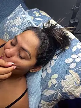 mayemarc online show from December 2024 02:33:01 AM