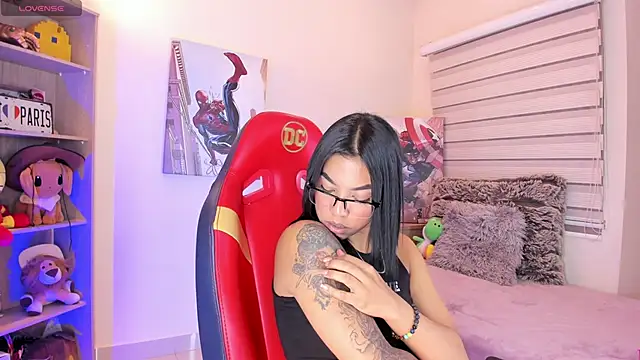 madelyn rose  online show from January 2025 05:10:02 AM