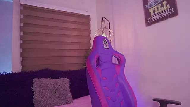 madelyn rose  online show from October 2025 02:15:01 AM