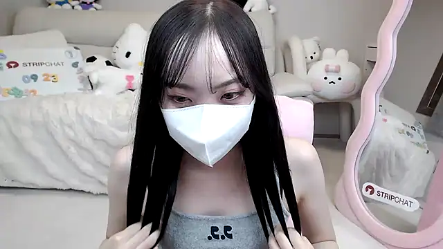 Snapshot of momo_room chatting on September 2025 11:35:02 AM momo room online show from September 2025 11:35:02 AM