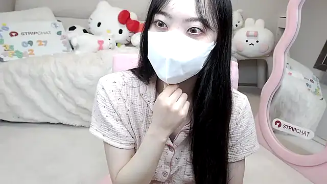 Snapshot of momo_room chatting on September 2025 11:53:02 PM momo room online show from September 2025 11:53:02 PM