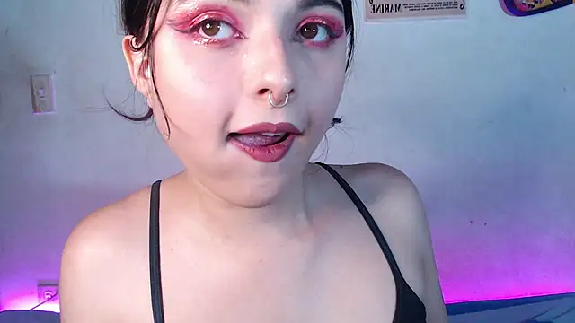 Snapshot of elizabethtaylorxxx chatting on December 2024 09:41:02 PM elizabethtaylorxxx online show from December 2024 09:41:02 PM