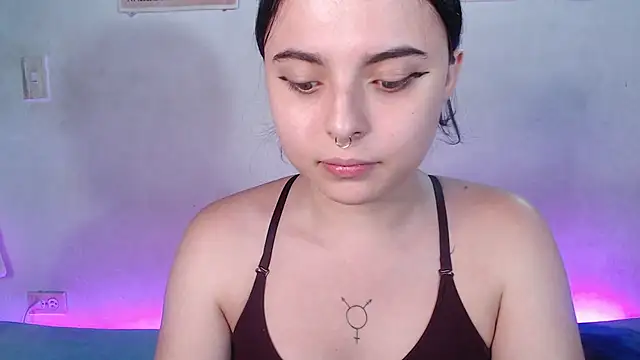 Snapshot of elizabethtaylorxxx chatting on January 2025 04:48:01 AM elizabethtaylorxxx online show from January 2025 04:48:01 AM