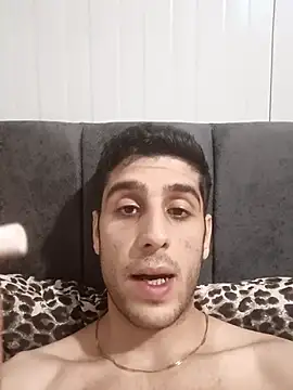 arenn1997 online show from April 2026 12:21:02 AM