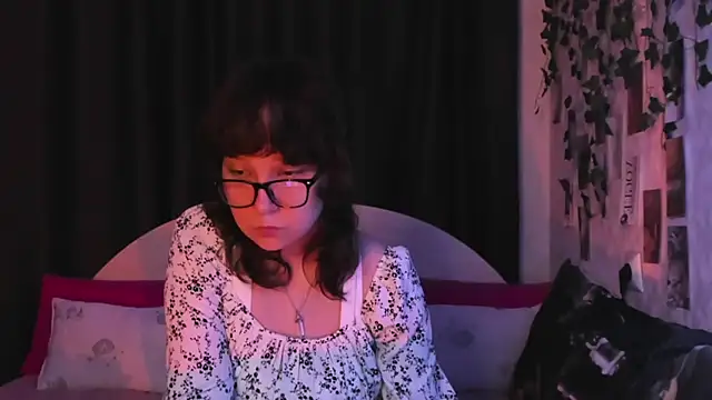 dreamgirllovee online show from September 2025 08:21:01 PM