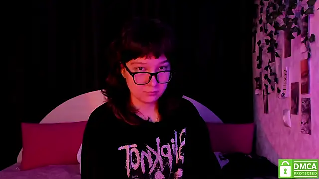 dreamgirllovee online show from November 2025 10:42:02 PM