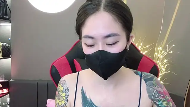 Snapshot of witch-39 chatting on December 2024 06:19:01 AM witch-39 online show from December 2024 06:19:01 AM