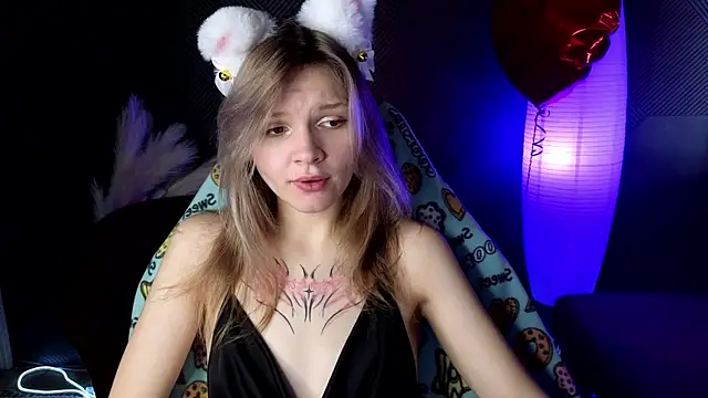 LitaBrom online show from March 2025 04:13:01 AM