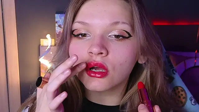 LitaBrom online show from March 2025 08:18:01 AM